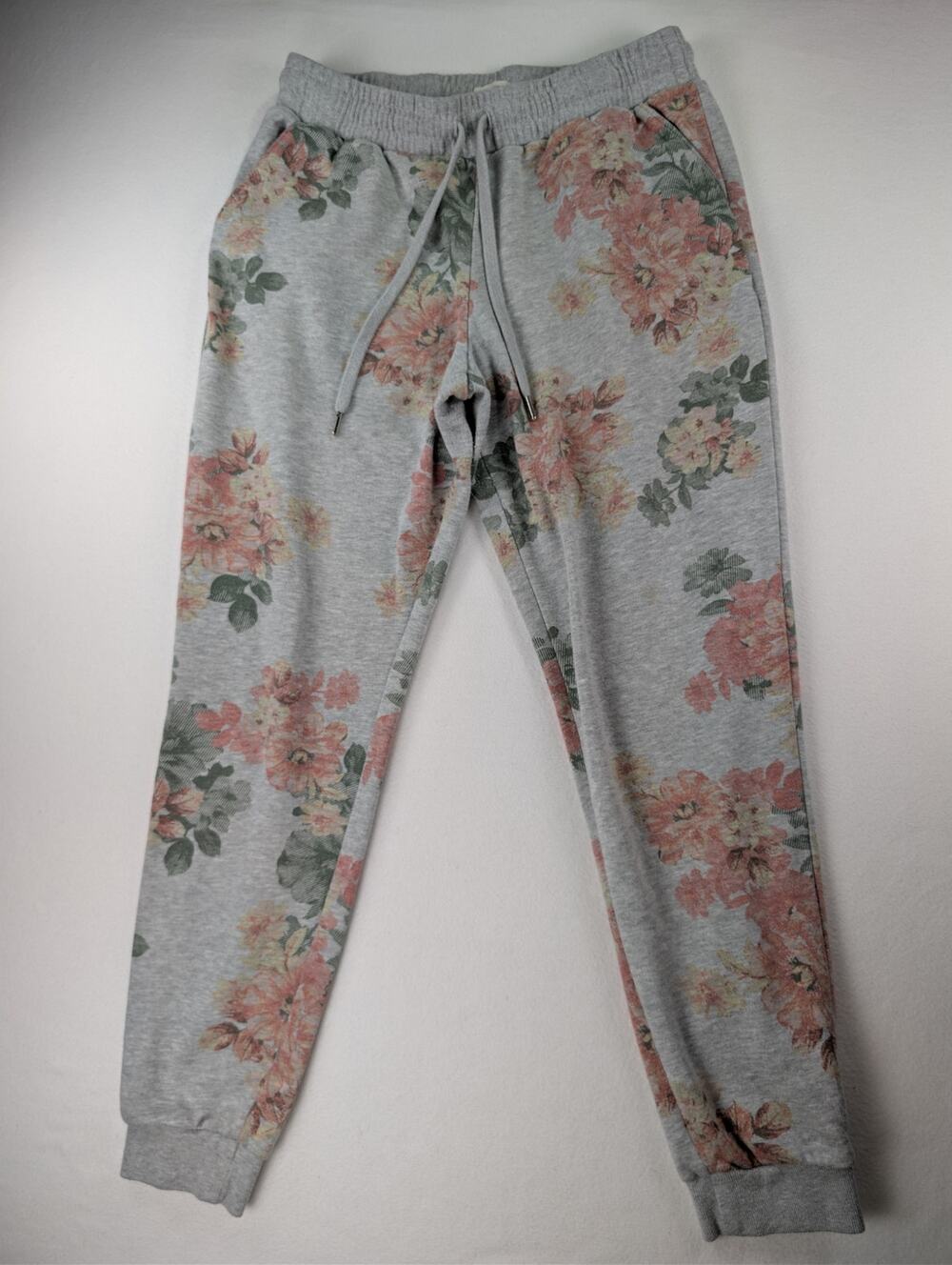 Maurices Gray Floral Jogger Sweatpants Women’s M Cozy Cottagecore